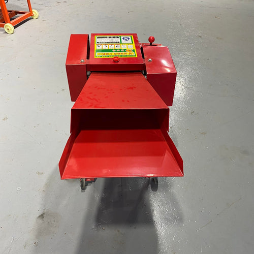 New Dual-purpose Hay Cutter Shredder Household Small Fodder Processing Machine 220V All Iron 4 Blades Wet Dry Grass Straw Crusher for Livestock Breeding